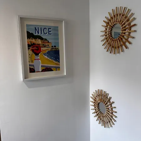 2 Pieces Port De